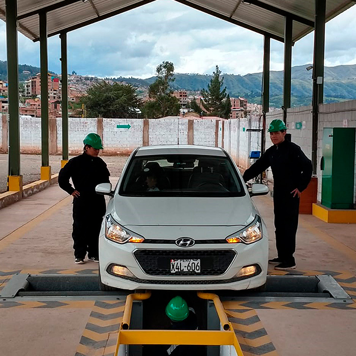 Estación de Frenos y Alineamiento